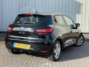 2014 Renault Clio 0.9 Dynamique Medianav Eco� Tce 90 Stop & Start in Black — image 3