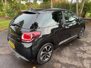 2016 Ds Automobiles Ds 3 1.2 Puretech Elegance Hatchback 3dr Petrol Manual Euro 6 (s/s) (130 Ps) in Black — image 6
