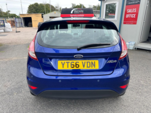 2016 Ford Fiesta 1.5 Tdci Zetec Euro 6 5dr in Blue — image 6