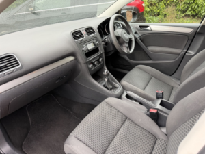 2009 Volkswagen Golf 1.6 Tdi S in Black — image 4