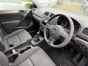 2009 Volkswagen Golf 1.6 Tdi S in Black — image 5