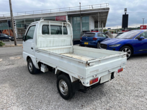 1996 Suzuki Carry Dropside 0.7 4WD Kei Pick Up Truck in White — image 4