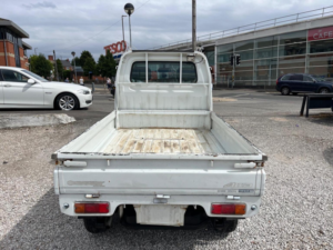 1996 Suzuki Carry Dropside 0.7 4WD Kei Pick Up Truck in White — image 5