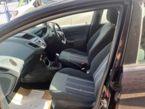 2010 Ford Fiesta 1.25 Edge 5dr in Black — image 5