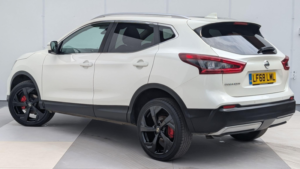 2018 Nissan Qashqai 1.3 Dig-T Tekna Euro 6 (s/s) 5dr in White — image 4