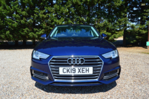 2019 Audi A4 2.0 Tfsi 35 Se in Blue — image 5