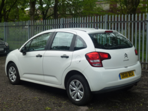 2011 Citroen C3 1.1i Vt Hatchback 5dr Petrol Manual Euro 5 (61 Ps) in White — image 3