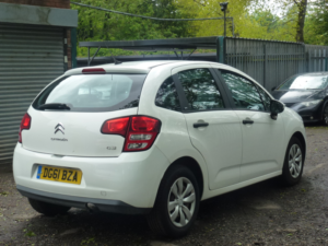 2011 Citroen C3 1.1i Vt Hatchback 5dr Petrol Manual Euro 5 (61 Ps) in White — image 4