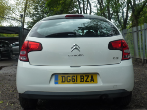 2011 Citroen C3 1.1i Vt Hatchback 5dr Petrol Manual Euro 5 (61 Ps) in White — image 5