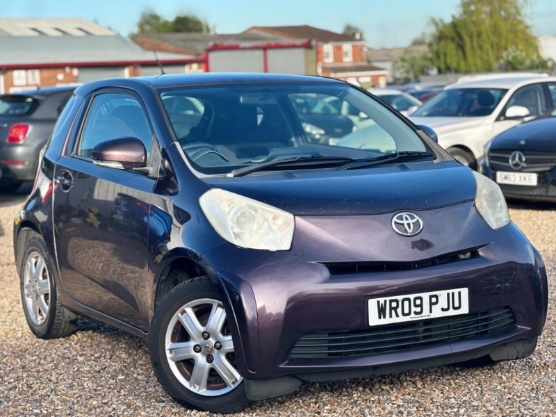 2009 Toyota Iq 1.0 Vvt-I Euro 4 3dr in Purple — image 1