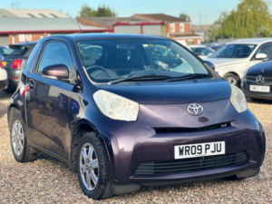 2009 Toyota Iq 1.0 Vvt-I Euro 4 3dr in Purple — image 4