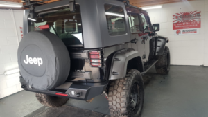 2010 Jeep Wrangler Jk V6 3.8 Auto 4WD in Black — image 2