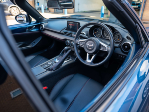 2018 Mazda Mx-5 Rf 2.0 Mx-5 Rf Sport Nav+ Auto 2dr in Blue — image 3