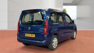 2020 Vauxhall Combo Life 1.2 Turbo Energy Auto Euro 6 (s/s) 5dr in Blue — image 4