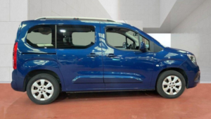 2020 Vauxhall Combo Life 1.2 Turbo Energy Auto Euro 6 (s/s) 5dr in Blue — image 5