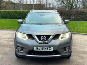 2015 Nissan X-Trail 1.6 Dci Tekna 4WD Euro 5 (s/s) 5dr in Grey — image 4