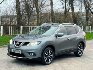 2015 Nissan X-Trail 1.6 Dci Tekna 4WD Euro 5 (s/s) 5dr in Grey — image 5