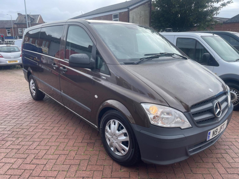 2013 Mercedes-Benz Vito 2.1 113 Cdi Blueefficiency Traveliner L1 5dr in Brown — image 1