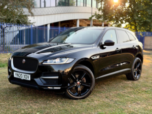 2020 Jaguar F-Pace 2.0 D180 R-Sport Auto Euro 6 (s/s) 5dr in Black — image 4