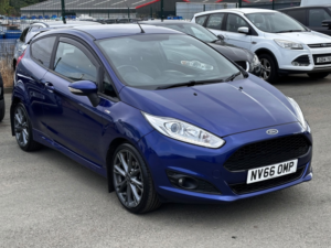 2017 Ford Fiesta 1.0 T Ecoboost St-Line in Blue — image 6