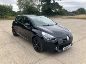 2014 Renault Clio 1.2 Dynamique Medianav 1.2 16v 75 in Black — image 2