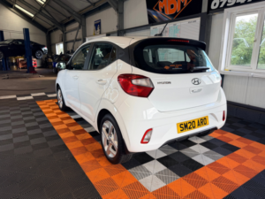 2020 Hyundai I10 1.0 Se Connect Hatchback 5dr Petrol Manual Euro 6 (s/s) (67 Ps) in White — image 4