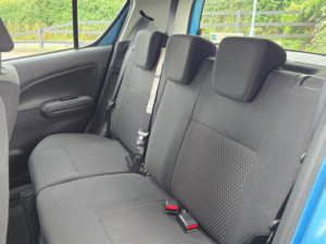 2013 Suzuki Splash 1.0 12v Sz2 MPV 5dr Petrol Manual Euro 5 (68 Ps) in Blue — image 5