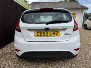 2012 Ford Fiesta 1.3 Zetec in White — image 5