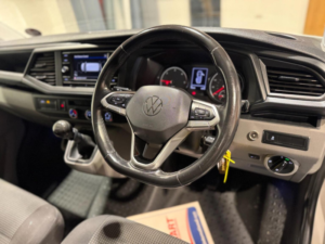 2021 Volkswagen Transporter 2.0 Tdi T32 Startline Fwd Swb Euro 6 (s/s) 5dr in White — image 2