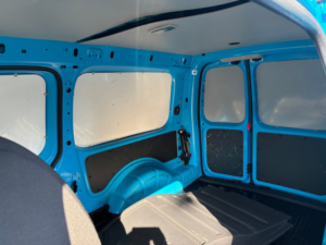 2015 Volkswagen Caddy Maxi 1.6 Tdi C20 Cr Startline Panel Van 6dr Diesel Manual Lwb Euro 5 (102 Ps) in Blue — image 6