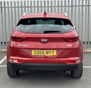 2016 Kia Sportage 3 Isg 1.7 Crdi in Red — image 6