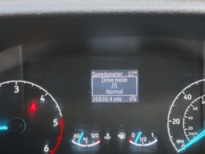 2020 Ford Transit 2.0 Transit 330 Leader Ecoblue in White — image 4