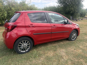 2016 Toyota Yaris 1.3 Dual Vvt-I Icon in Red — image 6