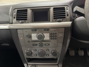 2007 Vauxhall Vectra 1.8 Vvt Exclusiv in Silver — image 4