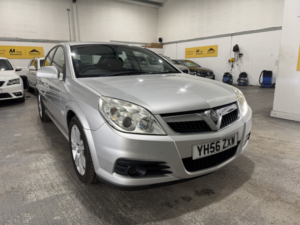 2007 Vauxhall Vectra 1.8 Vvt Exclusiv in Silver — image 5