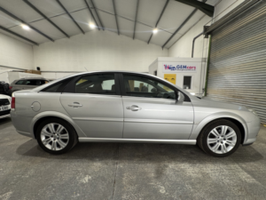2007 Vauxhall Vectra 1.8 Vvt Exclusiv in Silver — image 6