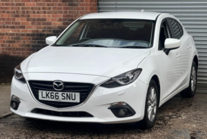 2016 Mazda Mazda3 2.0 Skyactiv-G Se-L Euro 5 (s/s) 5dr in White — image 5
