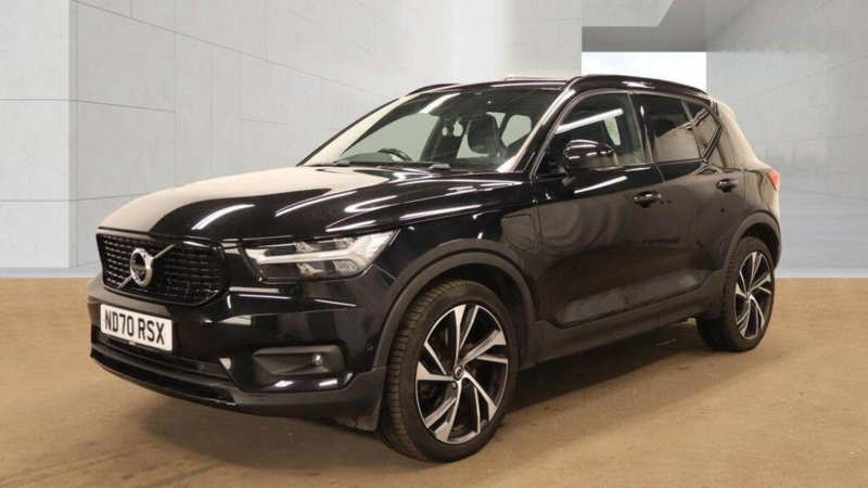 2020 Volvo Xc40 1.5h T5 Twin Engine Recharge 10.7kwh R-Design Pro Auto Euro 6 (s/s) 5dr in Black — image 1