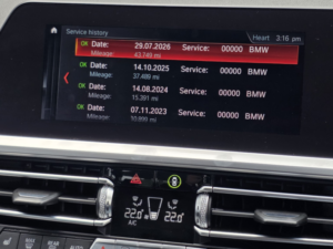 2019 BMW 3 Series 2.0 320i Sport Saloon in White — image 3