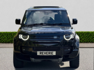2024 Land Rover Defender 110 3.0 D250 Mhev X-Dynamic Se SUV 5dr Diesel Auto 4WD Euro 6 (s/s) (250 Ps) in Black — image 2