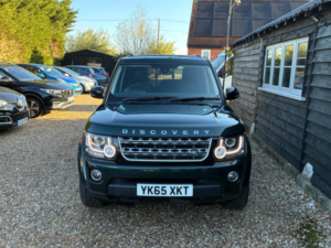 2015 Land Rover Discovery 4 3.0 Sd V6 Se Auto 4WD 5dr in Green — image 4