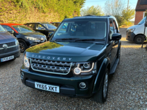 2015 Land Rover Discovery 4 3.0 Sd V6 Se Auto 4WD 5dr in Green — image 5