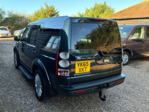 2015 Land Rover Discovery 4 3.0 Sd V6 Se Auto 4WD 5dr in Green — image 6