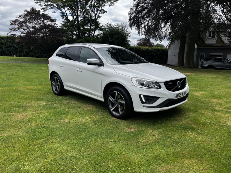 2015 Volvo Xc60 2.4 R-Design Lux Nav D5 Awd,pole Star,fsh in White — image 1
