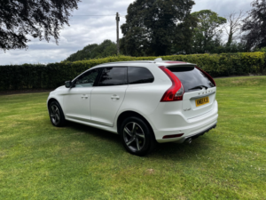 2015 Volvo Xc60 2.4 R-Design Lux Nav D5 Awd,pole Star,fsh in White — image 3