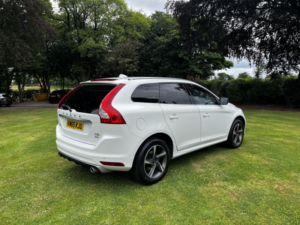 2015 Volvo Xc60 2.4 R-Design Lux Nav D5 Awd,pole Star,fsh in White — image 4