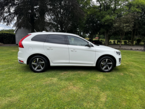 2015 Volvo Xc60 2.4 R-Design Lux Nav D5 Awd,pole Star,fsh in White — image 6