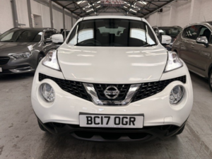 2017 Nissan Juke 1.6 Visia in White — image 5