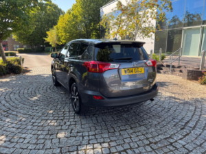 2014 Toyota Rav4 2.0 D-4d Icon 4WD Euro 5 (s/s) 5dr in Grey — image 4