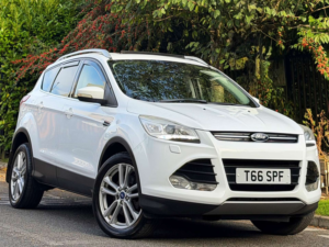 2013 Ford Kuga 2.0 Tdci Titanium X SUV 5dr Diesel Powershift AWD Euro 5 (163 Ps) in White — image 4